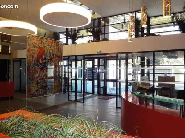 Loue T1 bis meublé de 27 M2 pour étudiant, jeune couple ou travailleur, Résidence Griffon Les allées