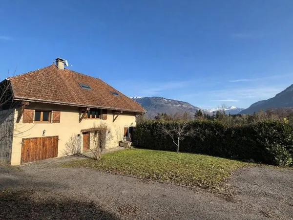 Maison 5 pièces 185 m²
