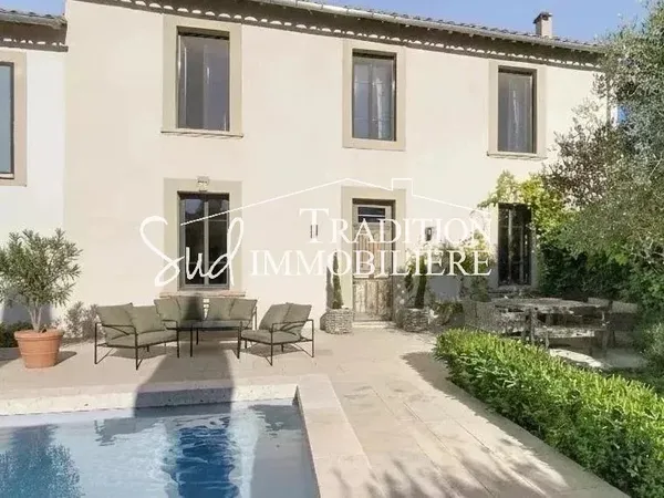 MAISON DE VILLAGE - VILLAGE PROCHE SAINT REMY DE PROVENCE