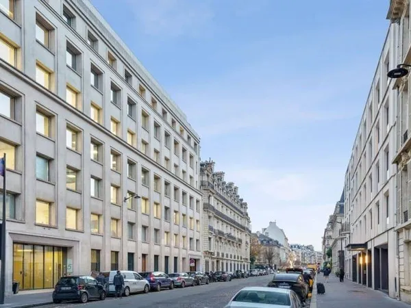 Bureaux 483 m²