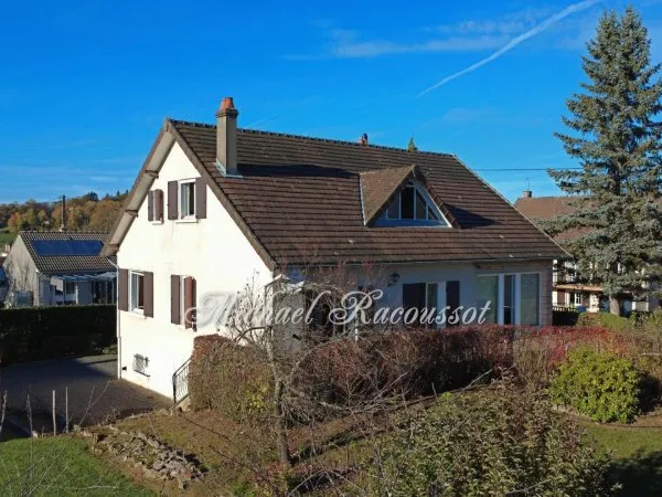 ETANG SUR ARROUX - Maison individuelle de 132 m² avec un terrain de 1057 m²