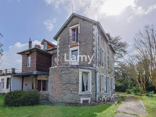 Maison 12 pièces 400 m²