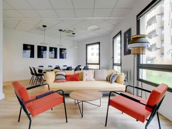 Bureaux 559 m²