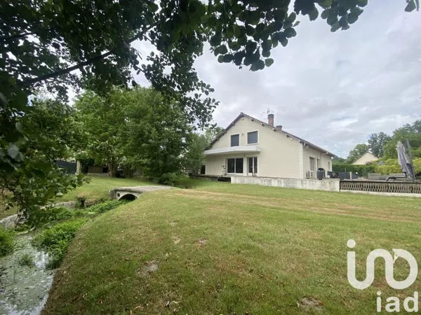 Maison 6 pièces 223 m²