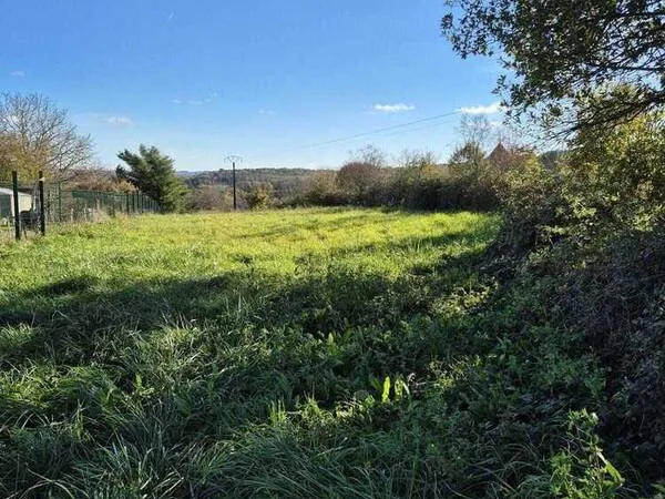 Terrain 1403 m² à Grassac