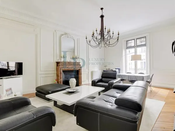 EXCLUSIVITÉ - Parc Monceau - Appartement 4 pièces de 133.18 m2 - Ascenseur - Cave - Gardien - Immeub