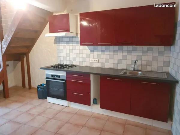 Appart 60m² avec cave dans village
