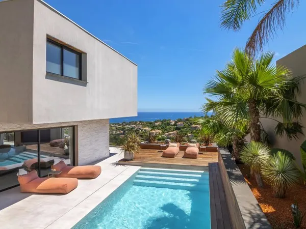LOCATION SAISONNIÈRE - ST AYGULF - VILLA CONTEMPORAINE VUE MER PANORAMIQUE - 4 CHAMBRES