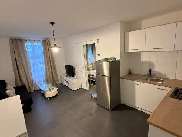 Appartement T2 meublé quartier carré de soie
