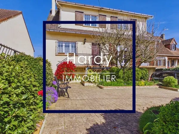 Maison 9 pièces 179 m²