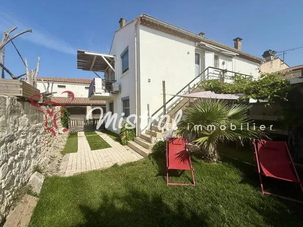 Maison 12 pièces 180 m²