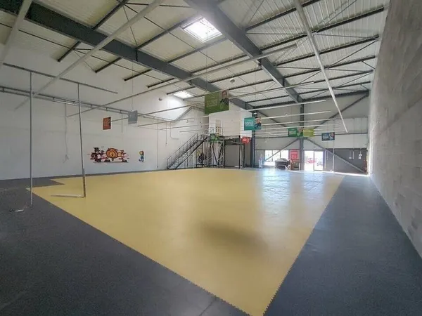Parking 450 m²