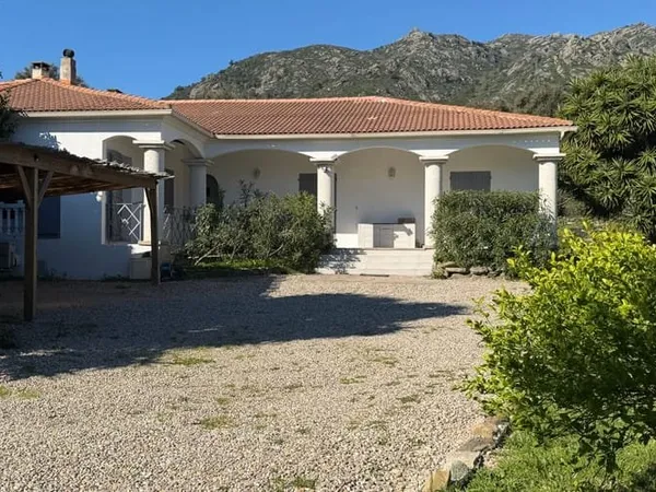 Maison 5 pièces 185 m²