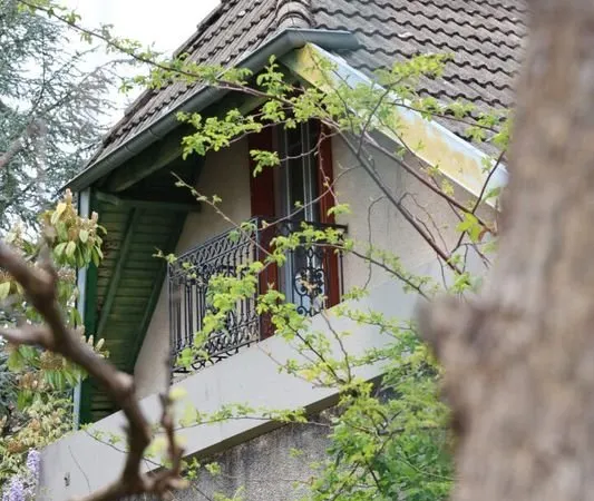 Maison de ville 10 pièces 250 m²