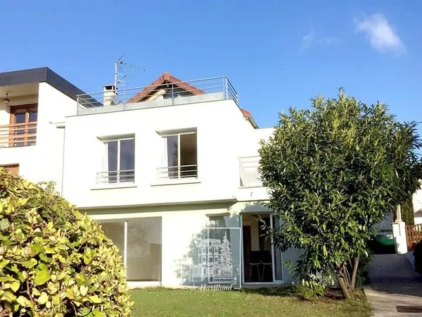 Maison et villa de prestige Location Rueil-Malmaison 7p 147m² 3800€