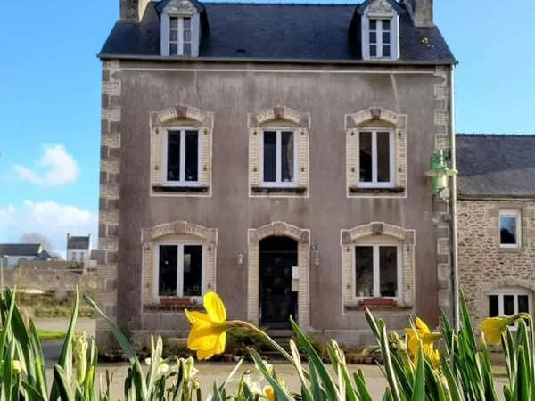 Charmante maison de bourg à rénover