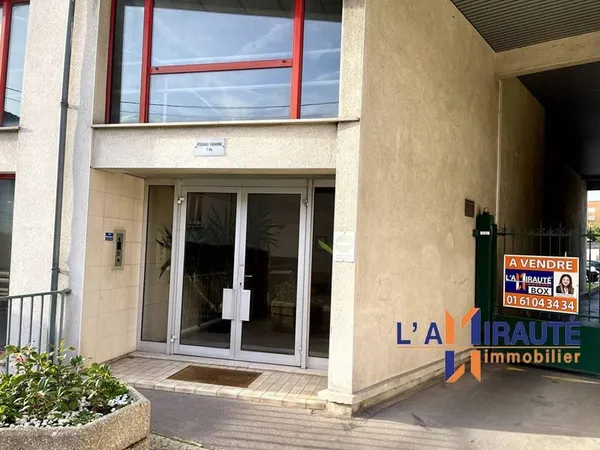 Parking 14 m²