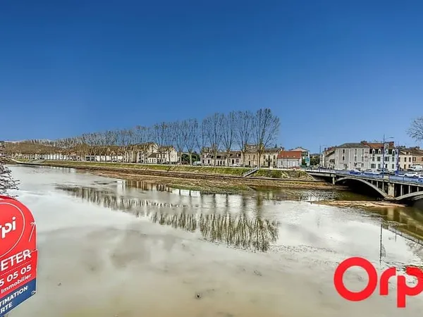 Immeuble 12 pièces 366 m²