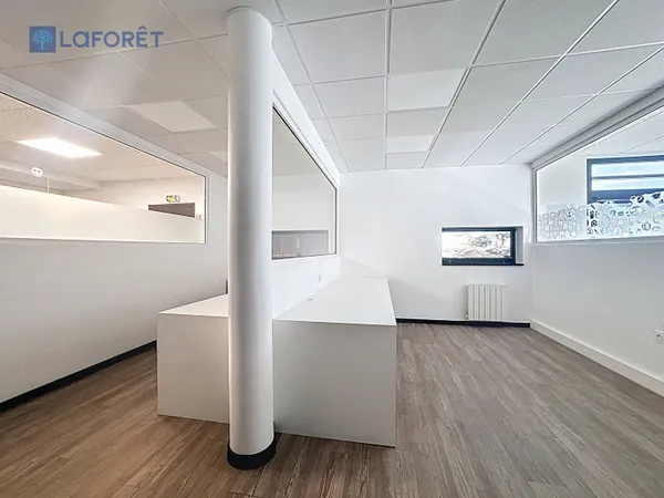 Bureaux 113 m²