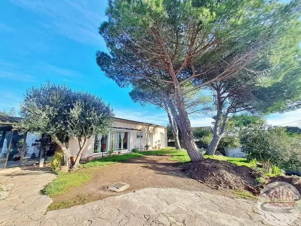 Maison de plain-pied 5 pièces 145 m²
