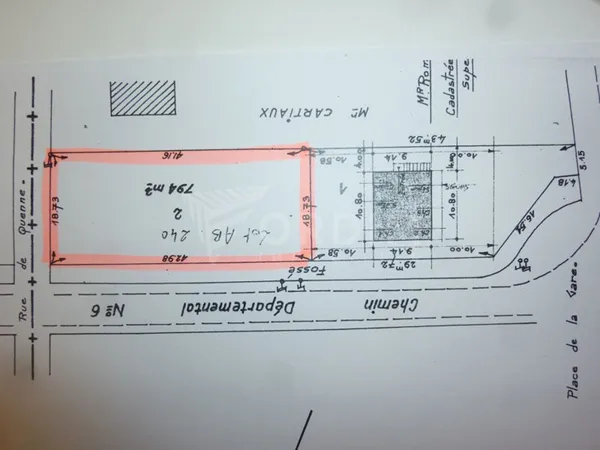 Terrain constructible à CHAMPS SUR YONNE