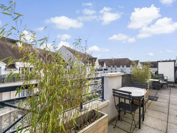 Buc Cerf Volant - Limite Versailles - Appartement dernier