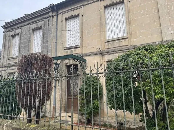Maison 8 pièces 207 m²