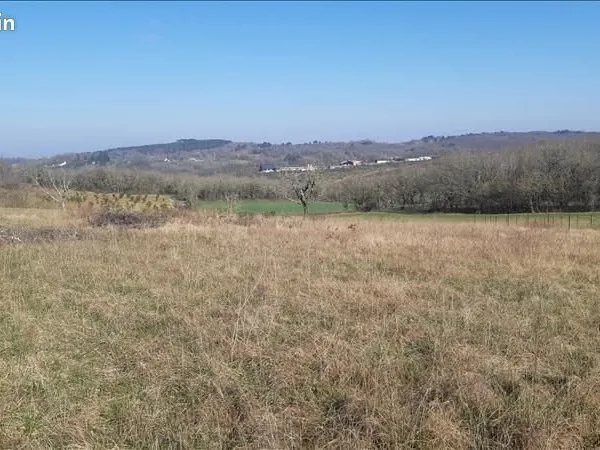 Terrain 4 482 m² Le Vigan En Quercy