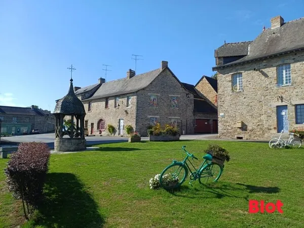 A VENDRE - immeuble - Champeaux - Studio - T3 - T4