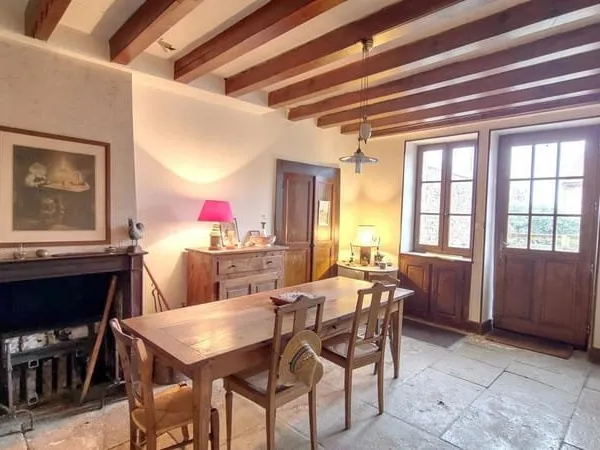 Maison ancienne à vendre COMMARIN - 4 chambres - Terrain 823 m²