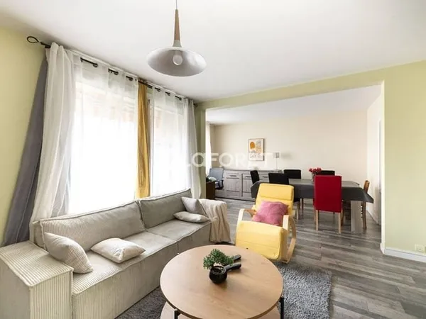 Appartement 6 pièces 103 m²