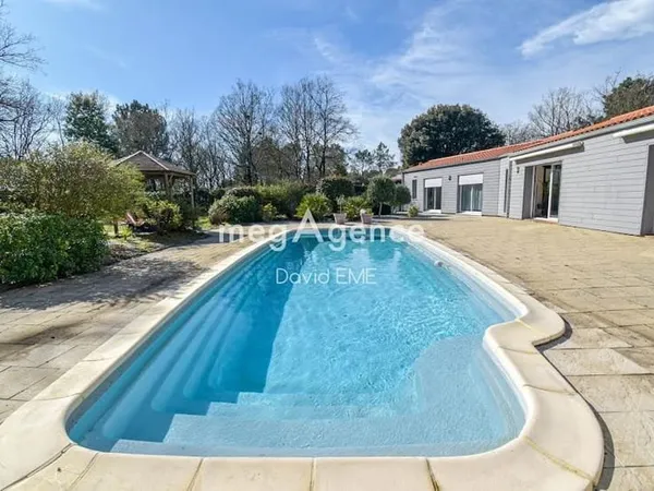 Maison 9 pièces 192 m²