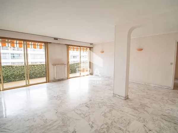 Appartement Cannes La Bocca 3 pièce(s) 78 m2