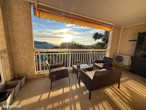 Beau 2 pièces lumineux 52 m² - Terrasse vue mer
