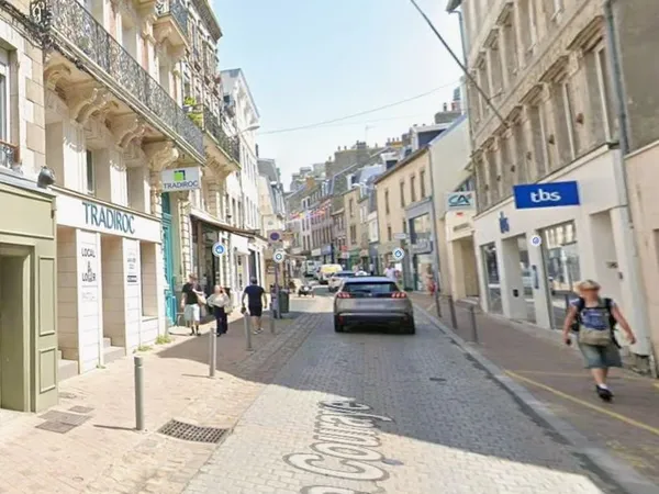 Local 165 m²