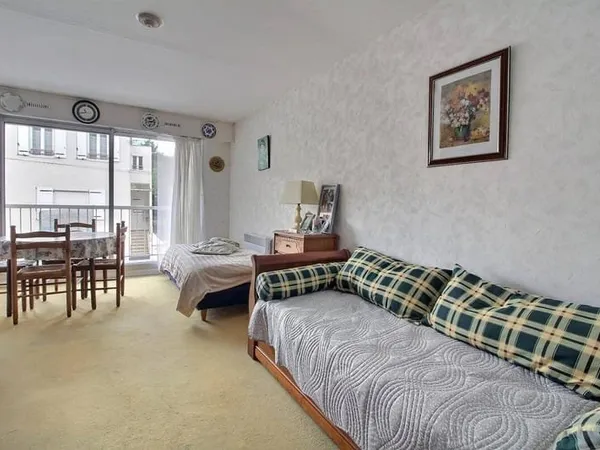 Studio 1 pièce 24 m²