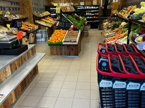 Magasin fruits et légumes primeur