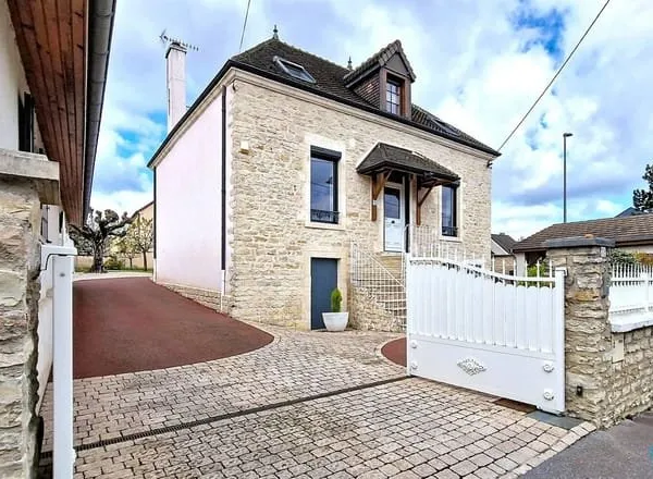 St Jean Des Vignes Maison En Pierres