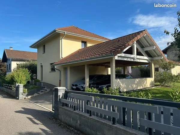 Maison entrelacs