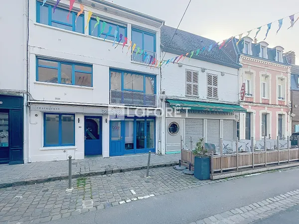 Local commercial 2 pièces 73 m²