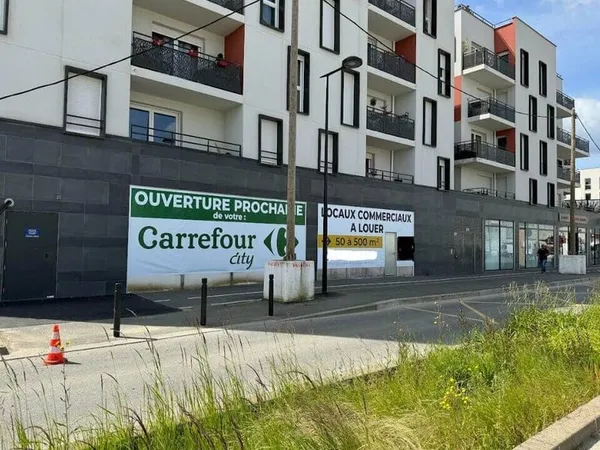Local commercial 120 m²