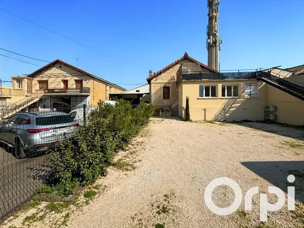 Ensemble immobilier à vendre
