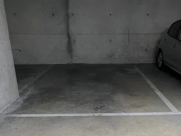 Parking 13 m²