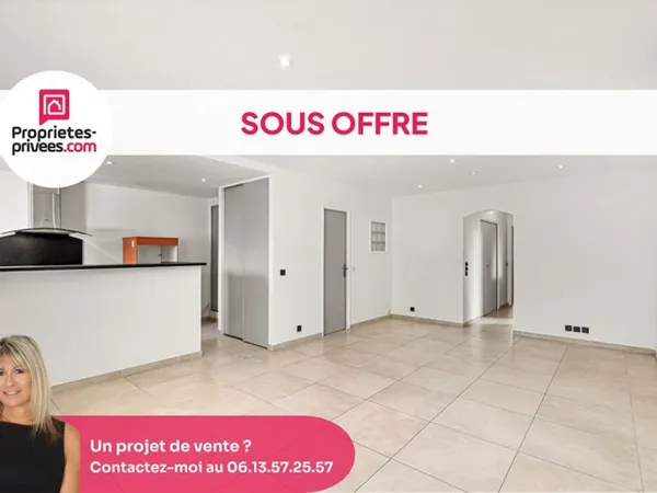 Superbe appartement rénové de plain-pied au coeur du village de Peymeinade