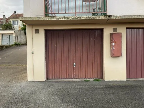 Loue Garage,