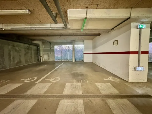 Parking 17 m²