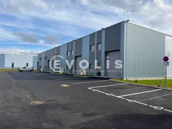 Local d'activité 1459 m²