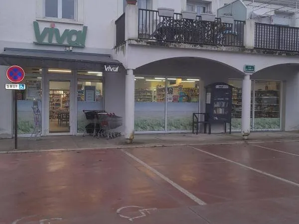 Commerce 122 m²