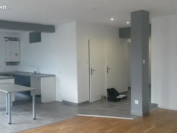 Joli T3 avec terrasse et petit jardin