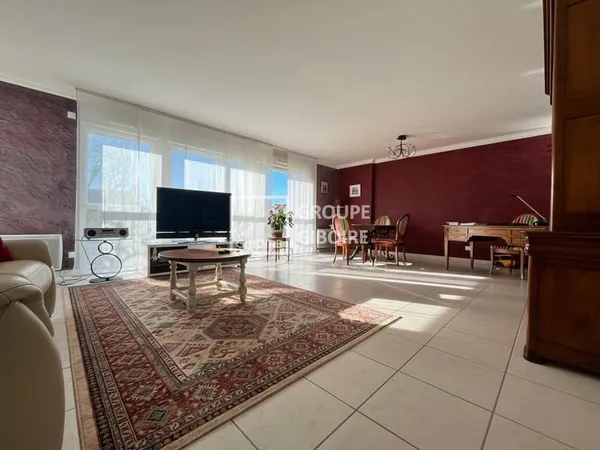 A VENDRE - AGENCE GIBOIRE - APPARTEMENT T4 D'ENVIRON 92 M² - NANTES MONSELET